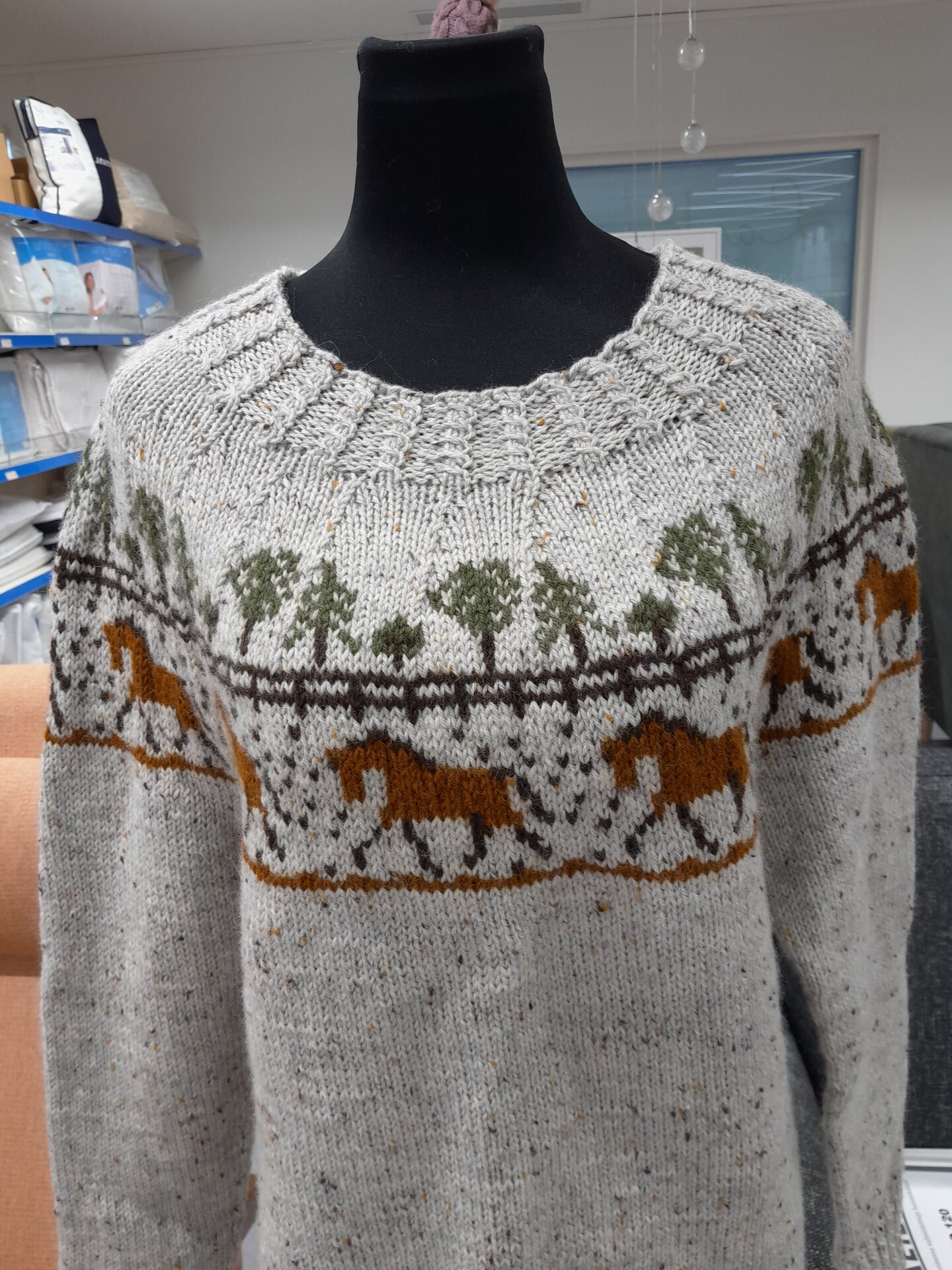 Lankapuodin ohuempi tallipaita, Peer Gynt-langasta L