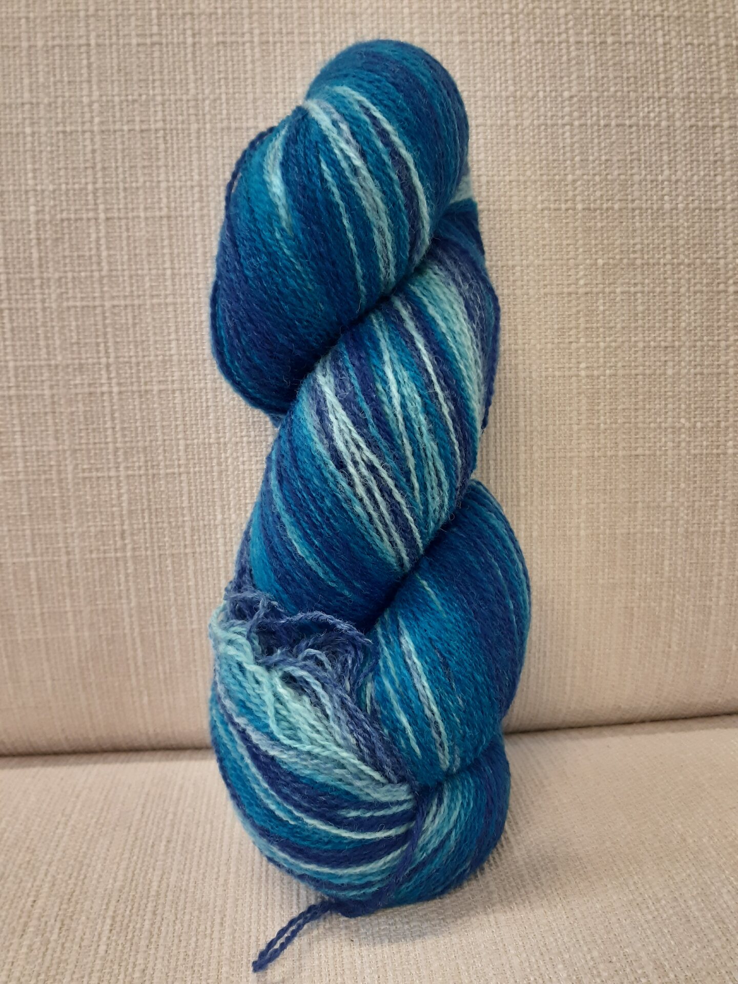 Aade Lõng Vironvilla 8/2 vyyhti monivärinen Turquoise-Blue n. 230g