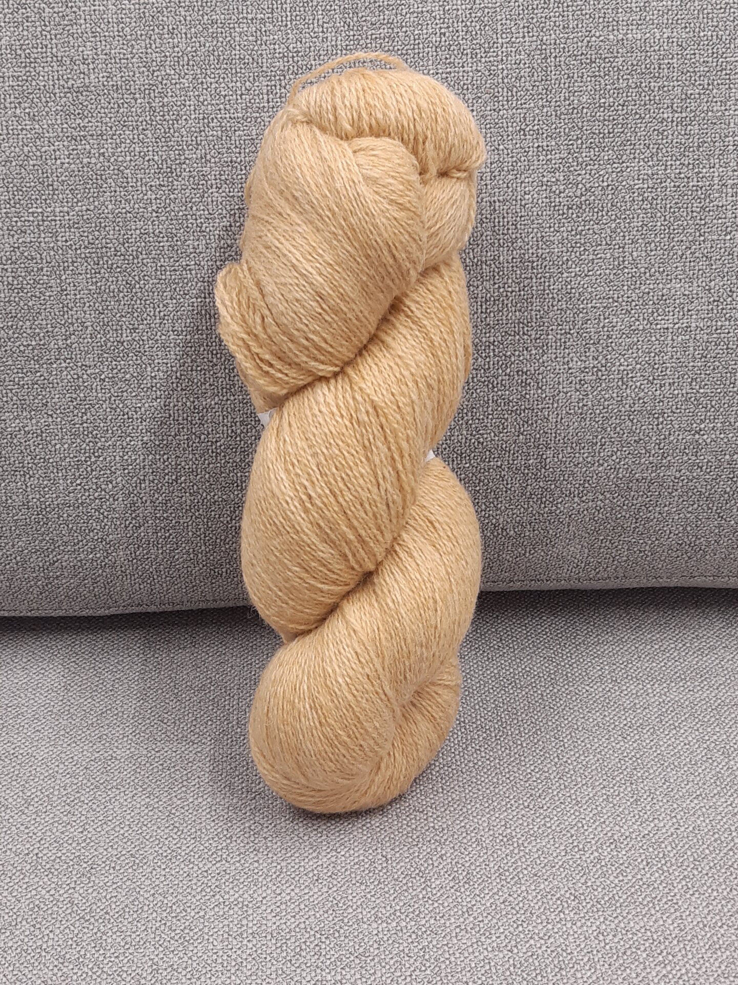 Aade Lõng Vironvilla 8/2 vyyhti yksivärinen Sand n. 200g