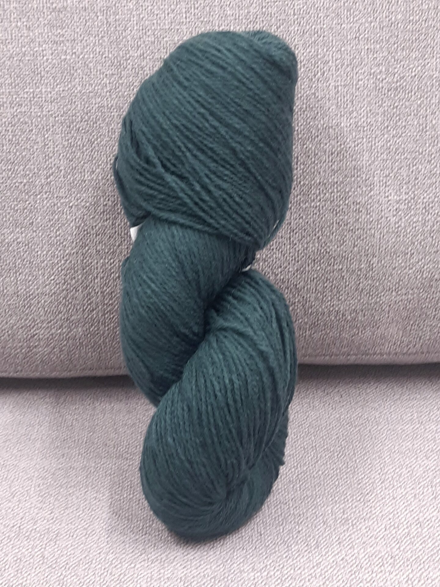 Aade Lõng Vironvilla 8/2 vyyhti yksivärinen Petrol n. 250g