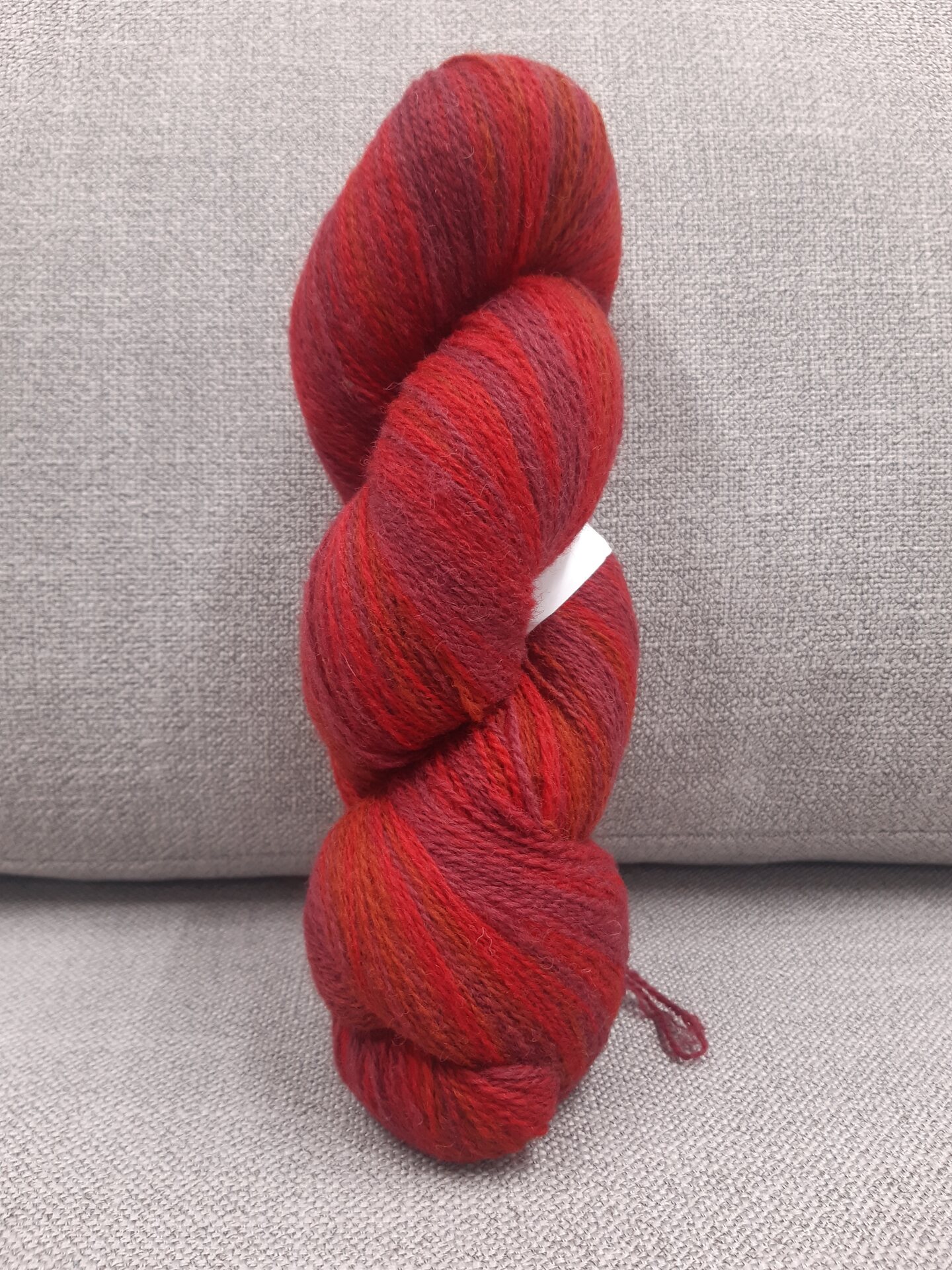 Aade Lõng Vironvilla 8/2 vyyhti monivärinen Red-violet n. 250g