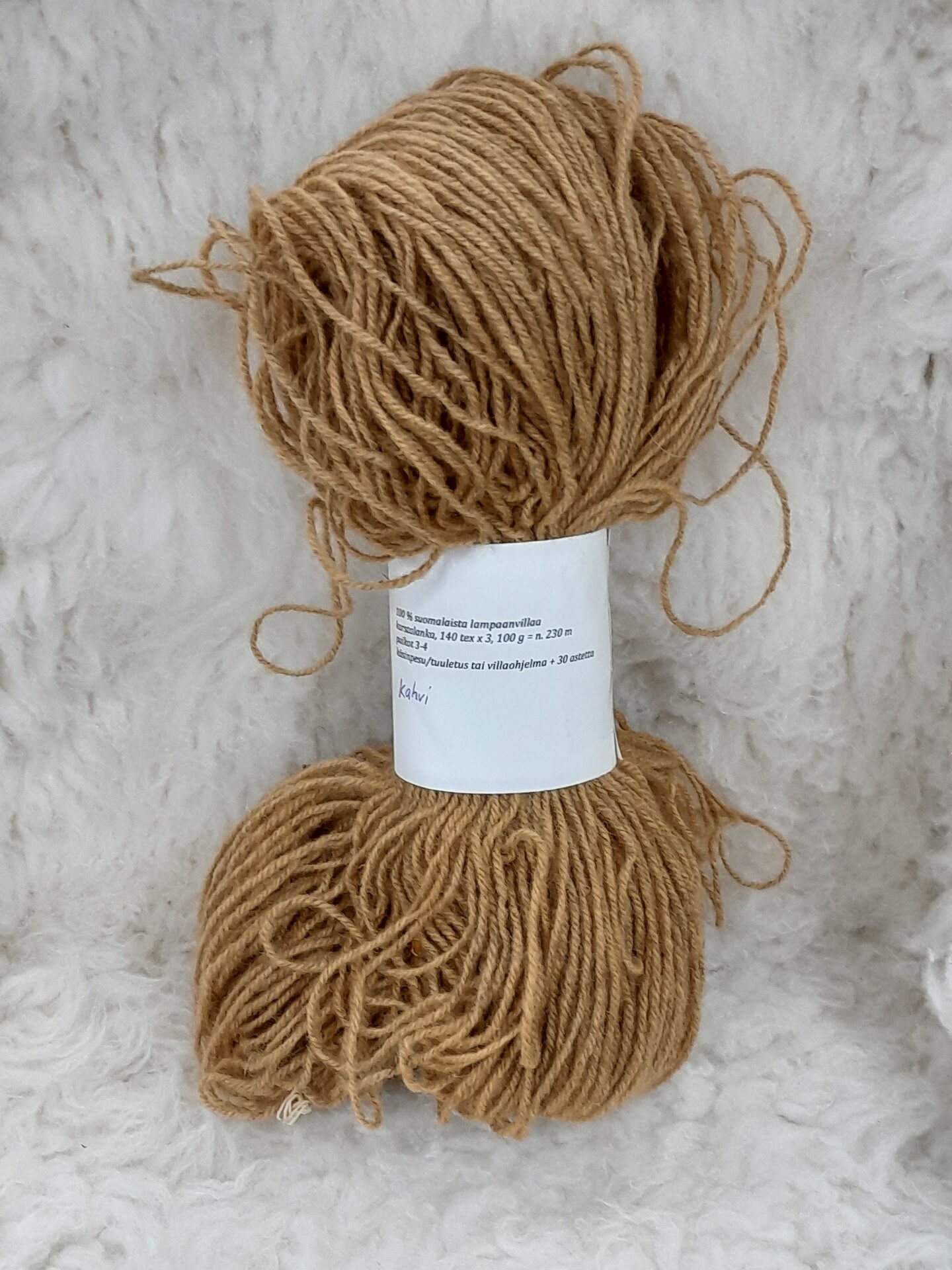 Kasvivärjätty Karstalanka 140x3, 100g n.230m Kahvi