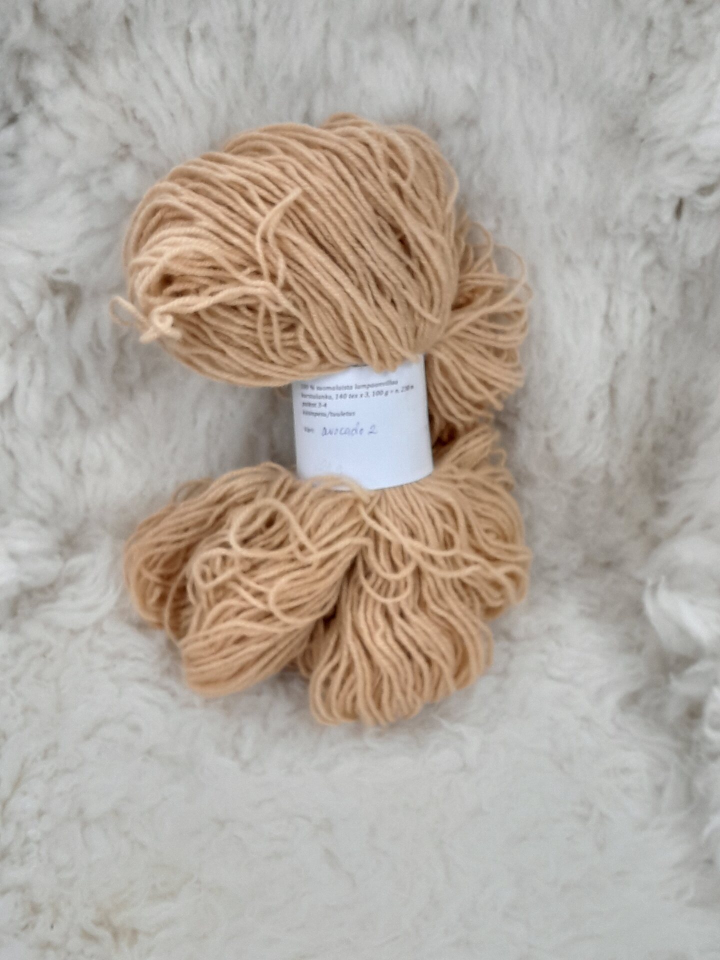 Kasvivärjätty Karstalanka 140x3, 100g n.230m Avokado 2