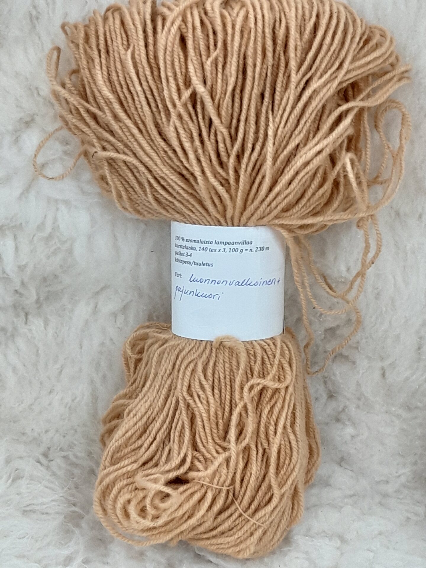 Kasvivärjätty Karstalanka 140x3, 100g n.230m LV+pajunkuori