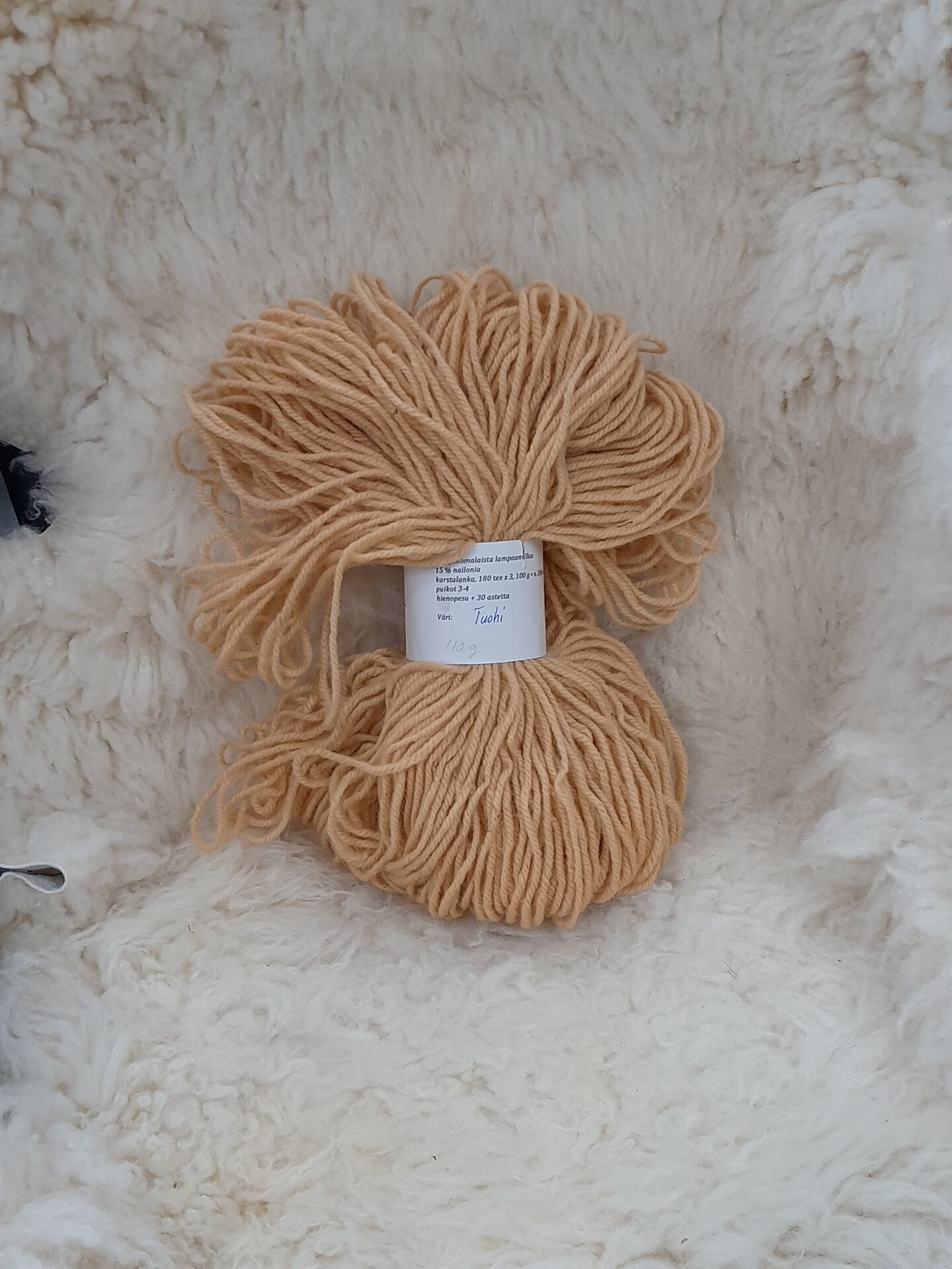 Kasvivärjätty sukkalanka 180x3, 100g n. 180m Tuohi