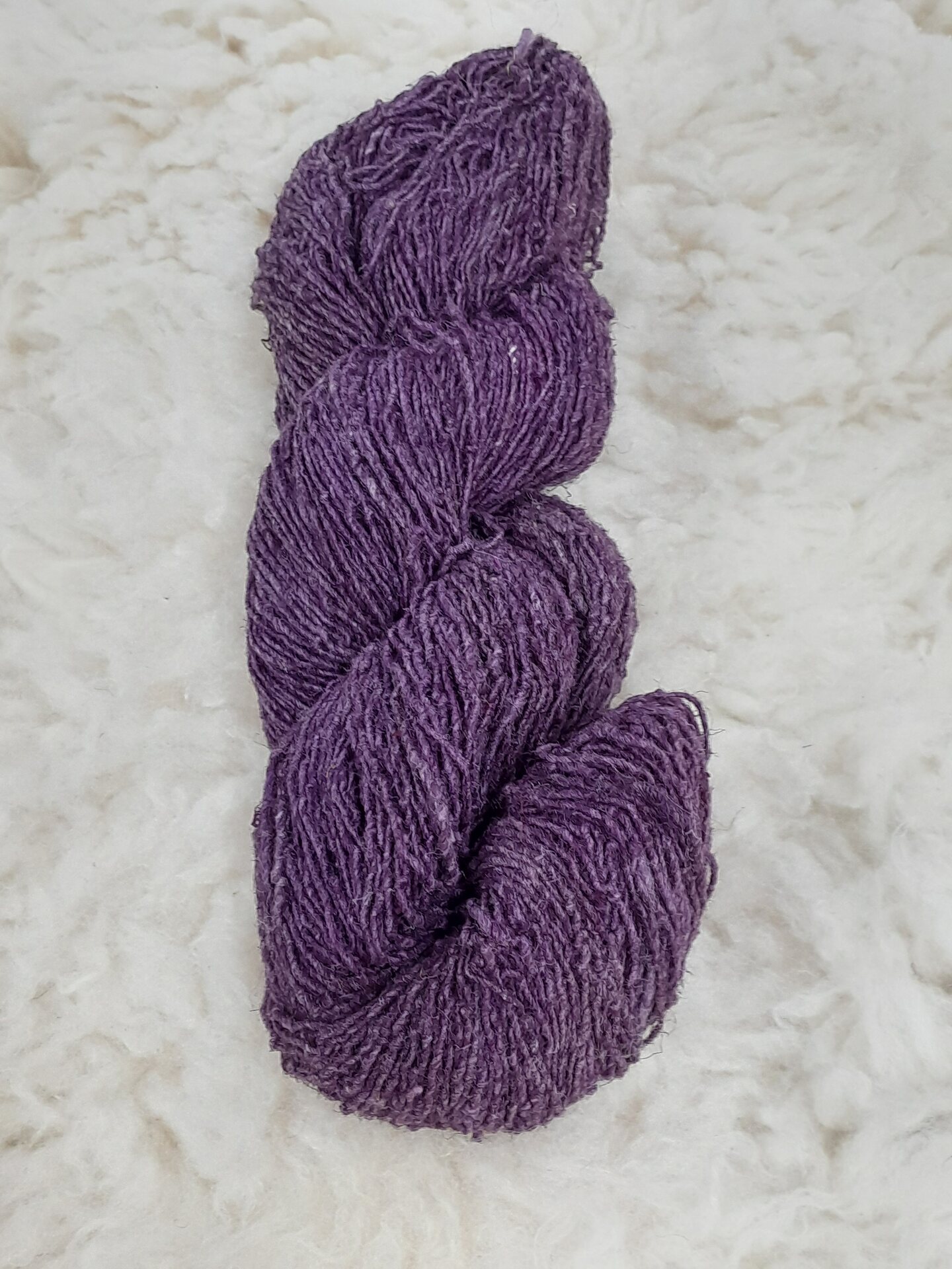 Nokkonen, konekehrätty Violetti