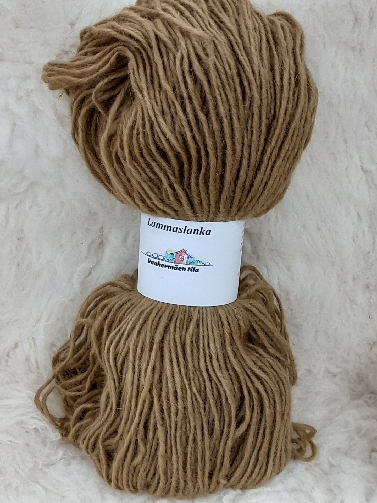 Kasvivärjätty Hahtuvalanka 285x2, 100g n. 175m Männynsuomuorakas