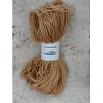 Kasvivärjätty kampalanka 110x4, 100g n. 210m Raparperin lehti