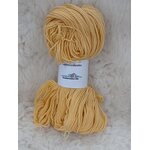 Kasvivärjätty kampalanka 110x4, 100g n. 210m Koivunlehti