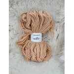 Kasvivärjätty kampalanka 110x4, 100g n. 210m LV+avokado