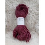 Kasvivärjätty kampalanka 110x4, 100g n. 210m Lacca