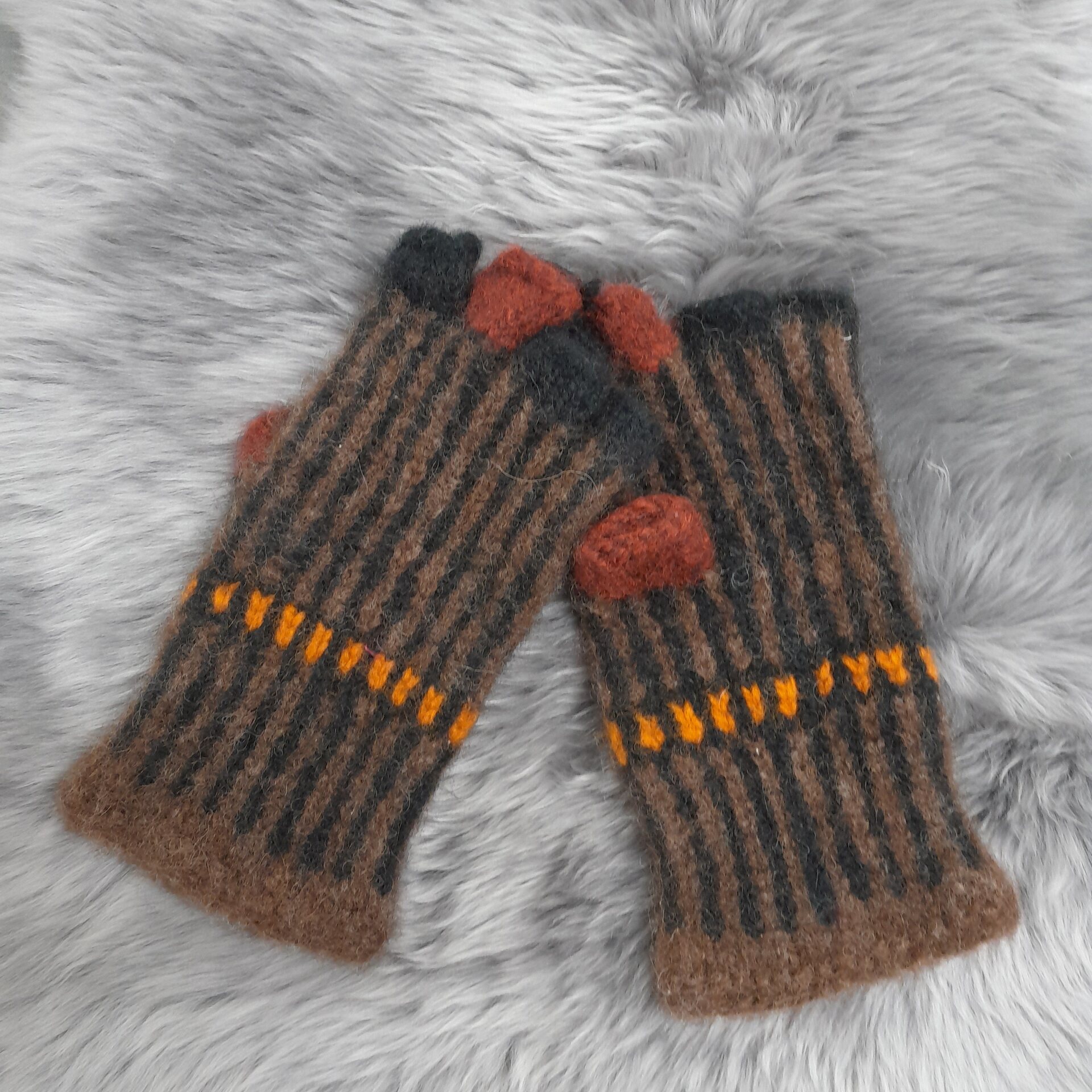 Tuula Tanner Vanutetut kynsikkäät L