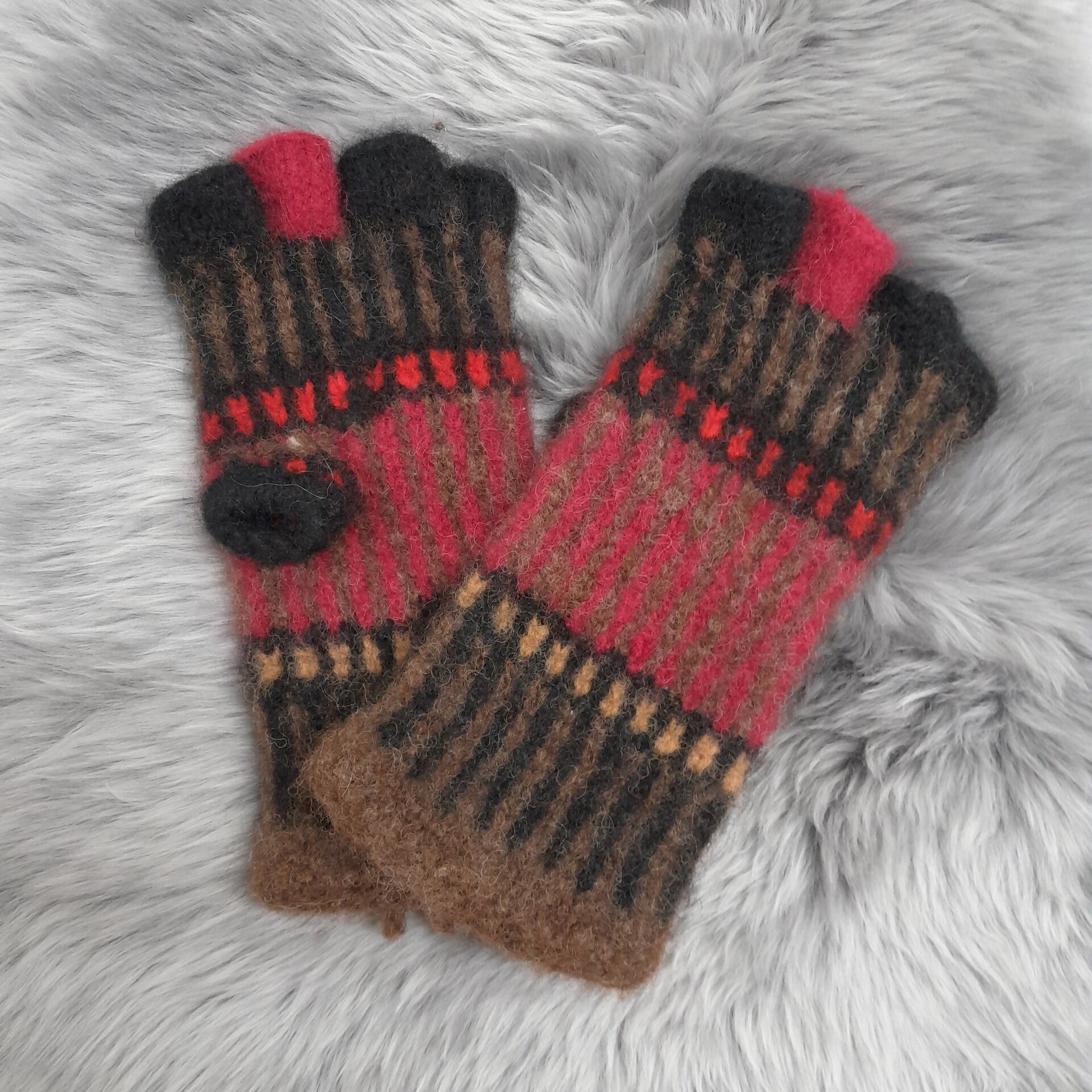 Tuula Tanner Vanutetut kynsikkäät L