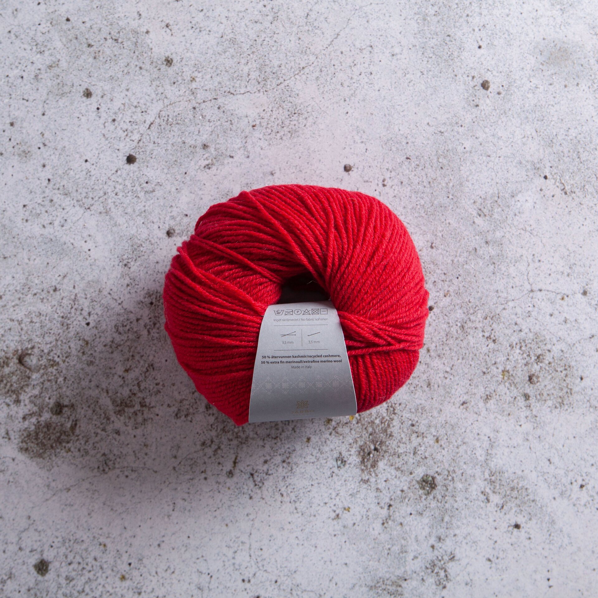 Select NO 2 Recycled Cashmere Blend 7 ruby