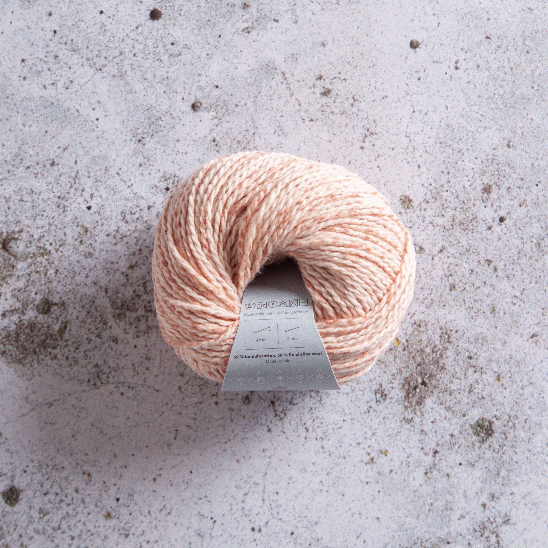 Select NO 4 Botanically Dyed Wool-Cotton 4 mudder root