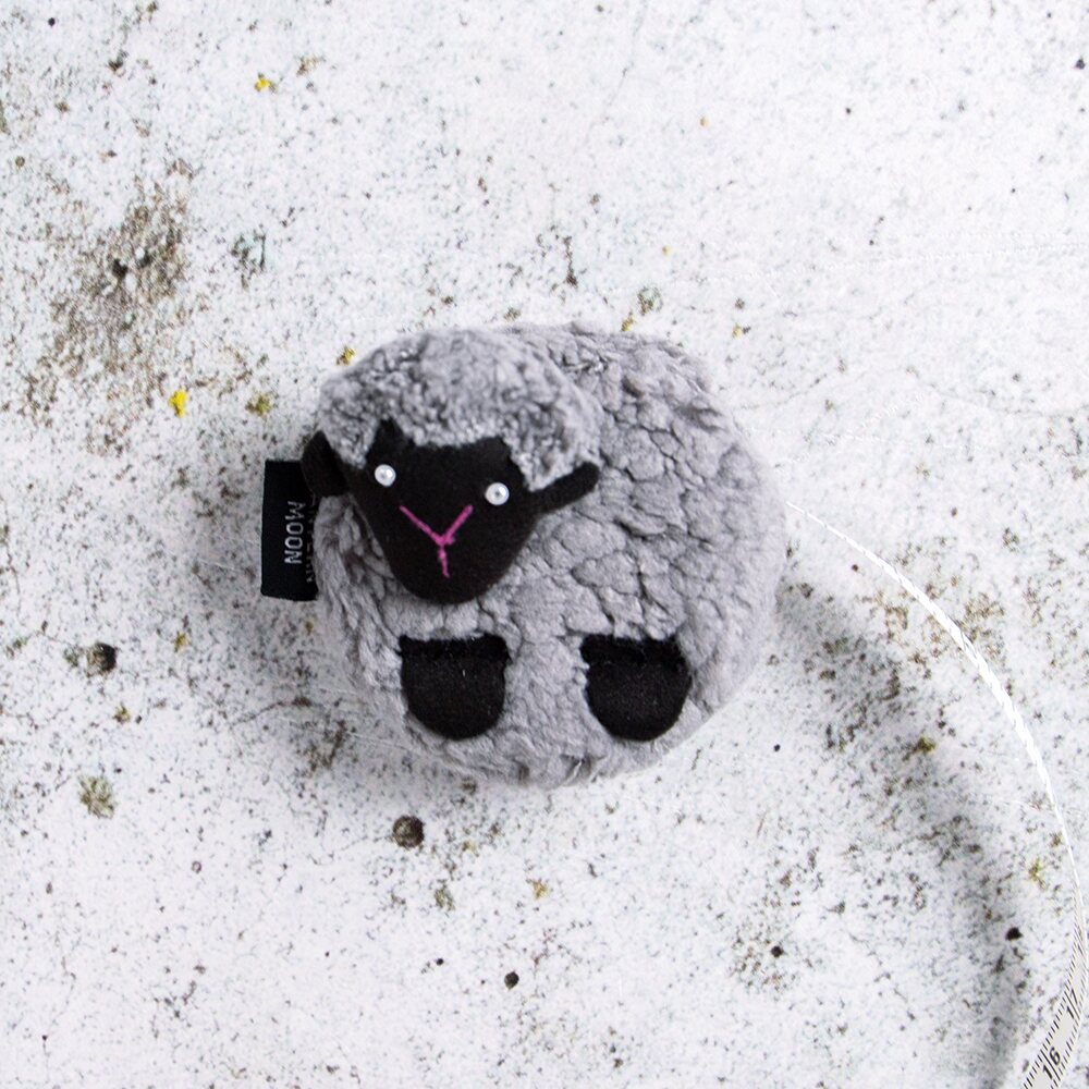 Lantern Moon lammas mittanauha Harmaa lammas