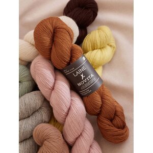 Novita Signature Collection Novita x Laine 4PLY 100 g