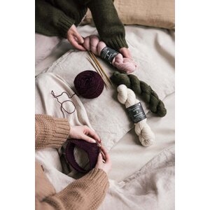 Novita Signature Collection Novita x Laine 4PLY 100 g